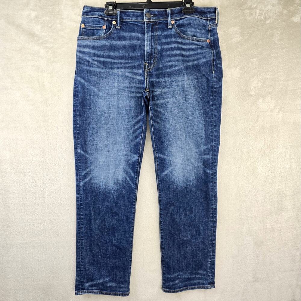American Eagle Original Straight Jeans Mens 33x30 (Fits 36x28) Blue Whiskers